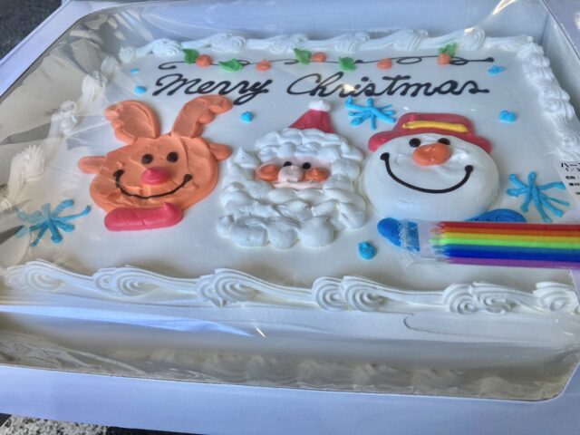 コストコのクリスマスデザインケーキ