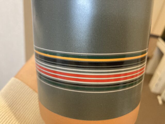 コストコのマグカップがポールスミスのデザインに似ている